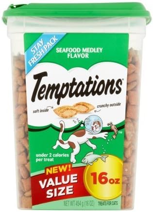 TEMPTATIONS Classic Treats for Cats Seafood Medley Flavor 16 Ounces (Pack of 2)