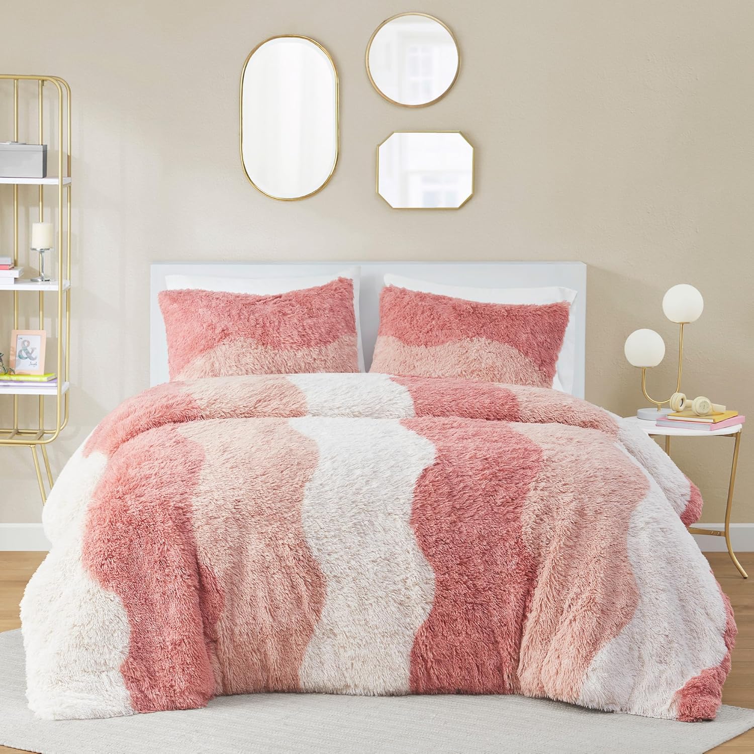 Intelligent Design Soft & Cozy Shaggy Faux Fur Comforter Set, Trendy Ombre Design with Vibrant Color, All Season, Down Alternative Bedding, Matching Sham, Cassie Full\/Queen Blush Multi 3 Piece